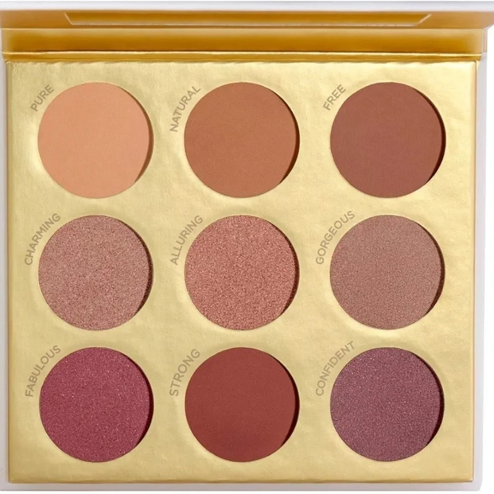 PÜR™ Be Your Selfie Palette